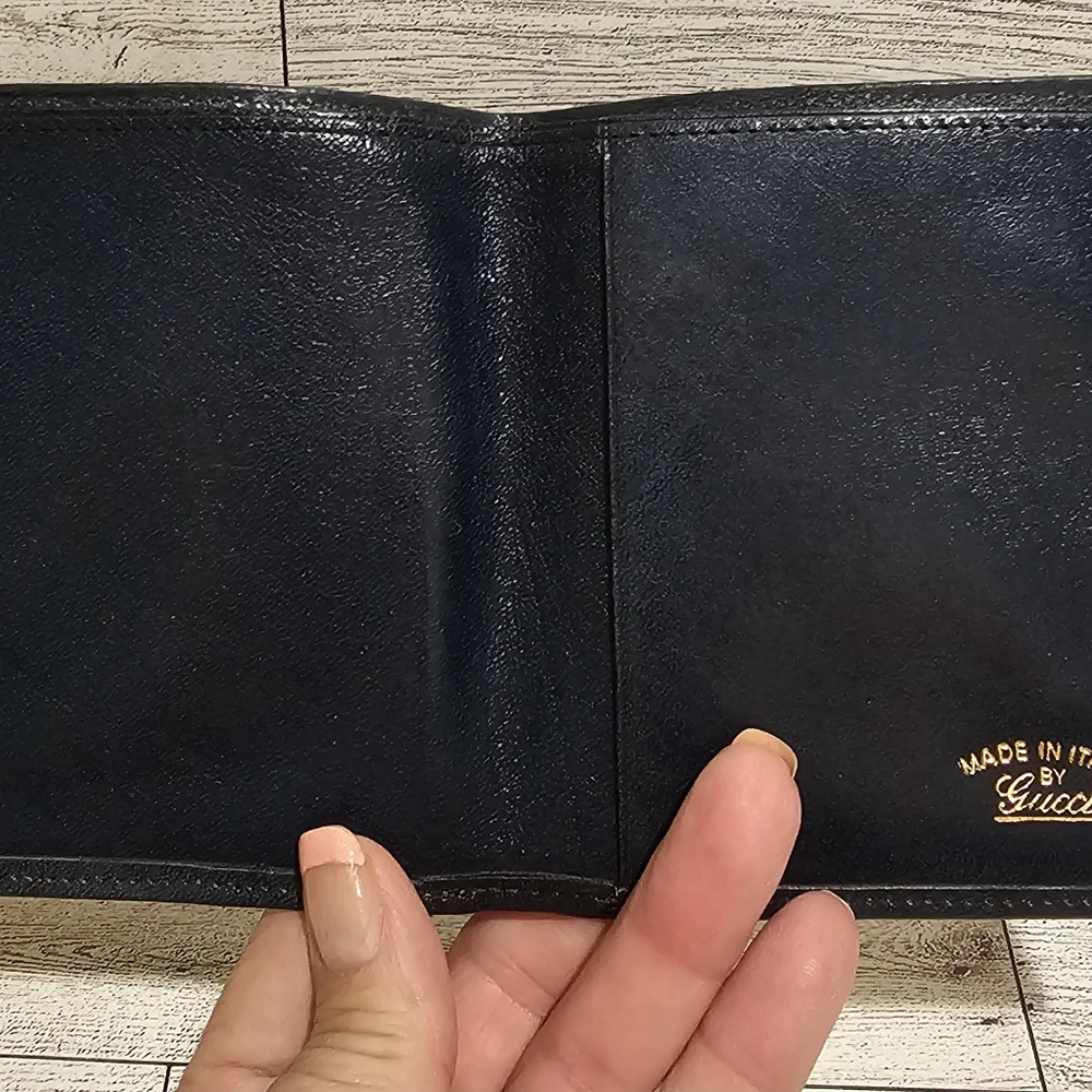 Gucci bi fold wallet rare EUC - Picture 6 of 10